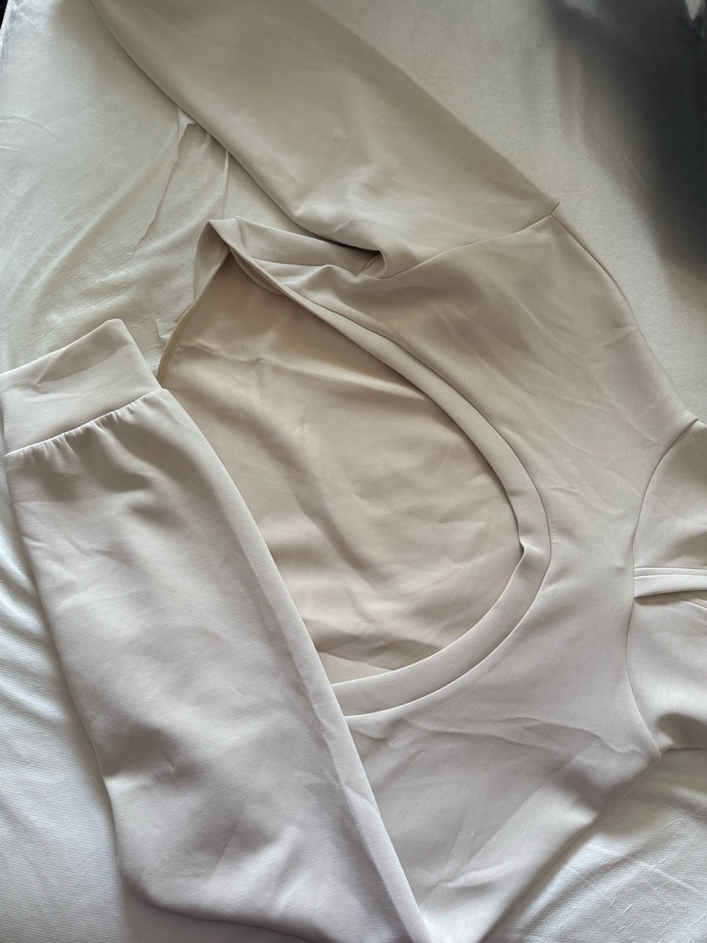 Buffbunny Collection Cream Cropped Hoodie XXXL